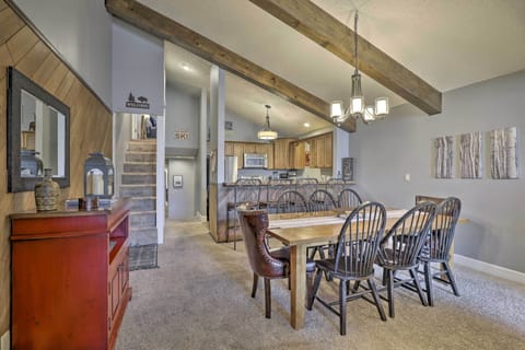 Dining Area | Dishware Provided | High Chair