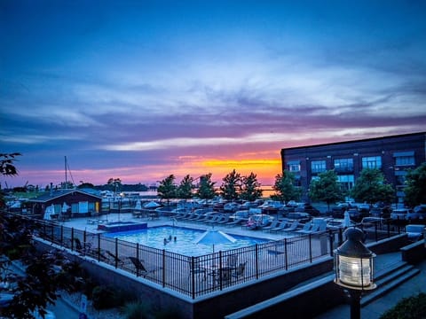 Outdoor pool, a heated pool