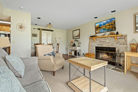 Open Living - Queen Sofa Sleeper