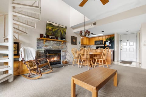 Spacious and Welcoming Layout