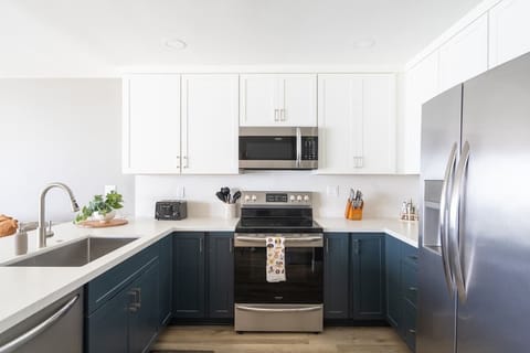 Cook all your favorites in the modern, fully equipped kitchen