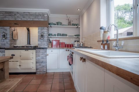 Highfield - 3 Bedroom Holiday Home - Llanmadoc (1292)