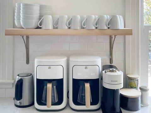We supply 2 coffee makers and a Nespresso Vertuo so there's a guaranteed cup of coffee ready for each guest when they wake up. Not a coffee lover? We also have a variety of tea bags and a kettle waiting for you.