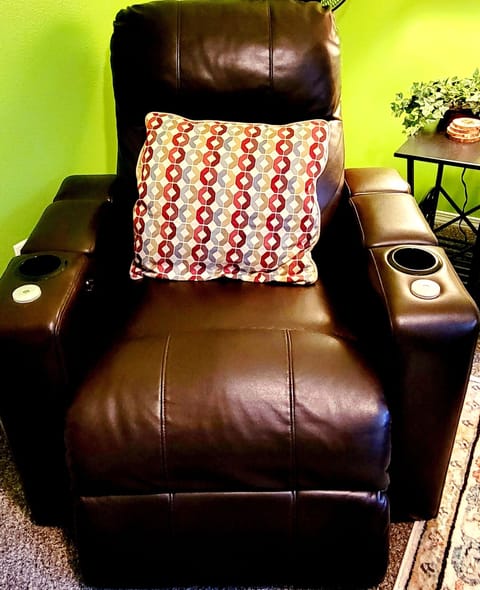 Leather seat recliner