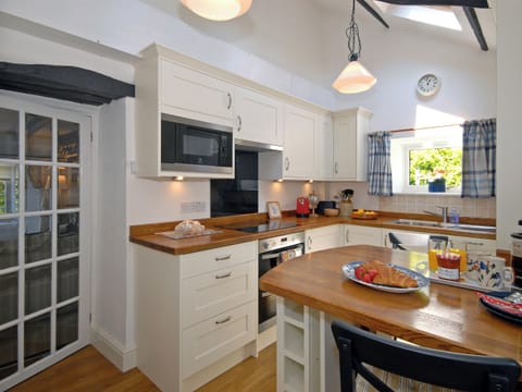 Kitchen area | Llys Isaf, St Nicholas
