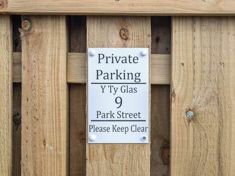 Interior | Y Ty Glas, New Quay