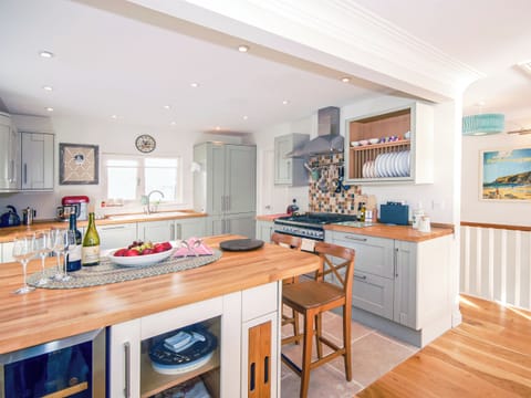 Kitchen area | Haven View, Llanstadwell