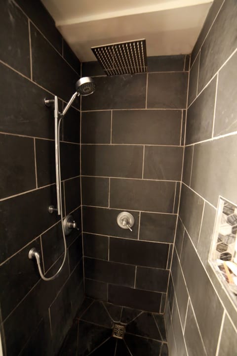 Combined shower/tub, hair dryer, towels, soap