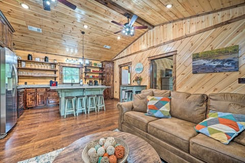 Living Room & Kitchen