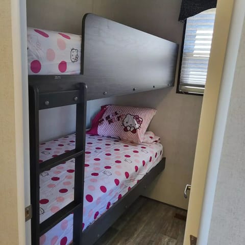 Twin bunk bed in room #2