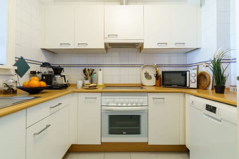 All utilities in place for cooking