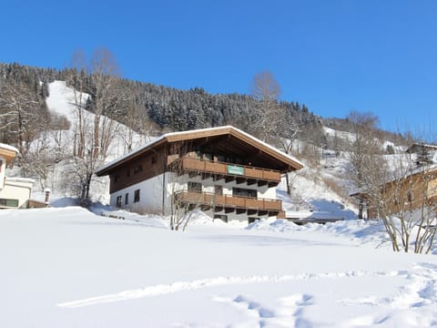 Holiday Home Exterior [winter]