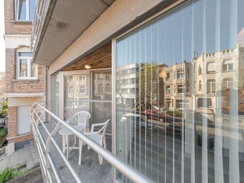 Plant, Window, Wood, Building, Fence, Interior Design, Urban Design, Condominium, Wall, Facade