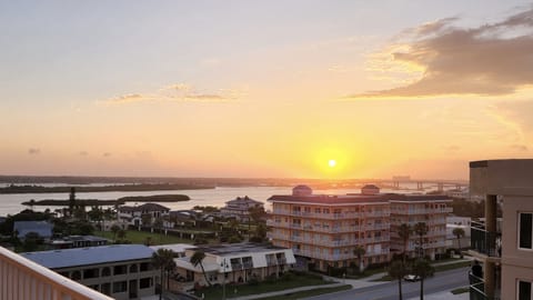 Beach/ocean view