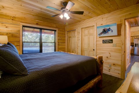 Second bedroom with deluxe King mattress & flat screen TV.