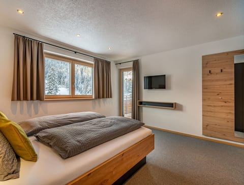 Furniture, Building, Comfort, Window, Wood, Interior Design, Architecture, Bed Frame, Shade, Cabinetry