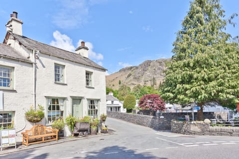 Old Post Cottage Coniston external front