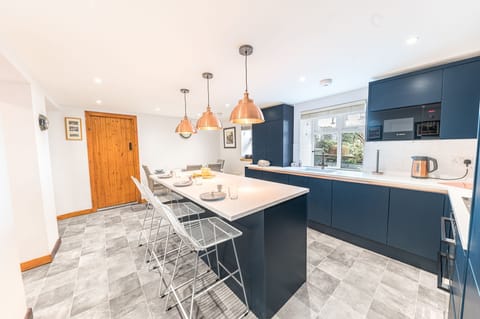 Fernlea Coniston Kitchen