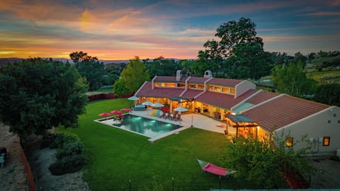 Casa Pura Vida is an amazing place to connect with friends and family.  Spacious, relaxing, and beautiful!