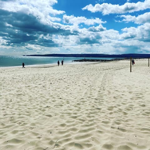 Beach nearby, beach towels