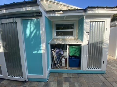 Beach Gear, Storage, and Recycling