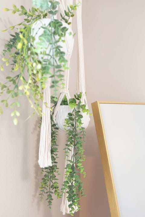 Welcome to the Colorado Wildflower room! This queen-sized bed makes you feel like you are sleeping on a cloud. Enjoy the clean, high-quality cotton sheets for the perfect night's sleep.