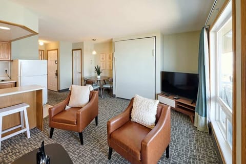 Lots of room to sit and relax