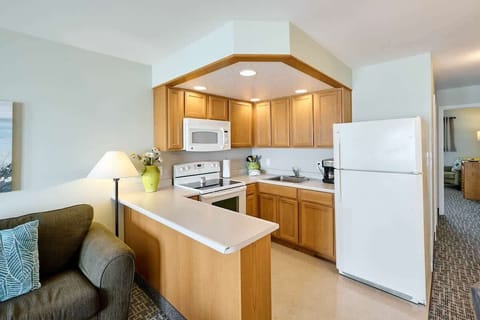 Make your favorite meals from the comfort of your own condo