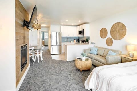 Other side of the unit