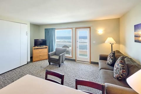 Welcome to Unit 201, Splash Gordon