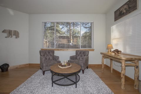 Master Bedroom sitting area