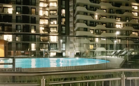 Outdoor pool, a heated pool