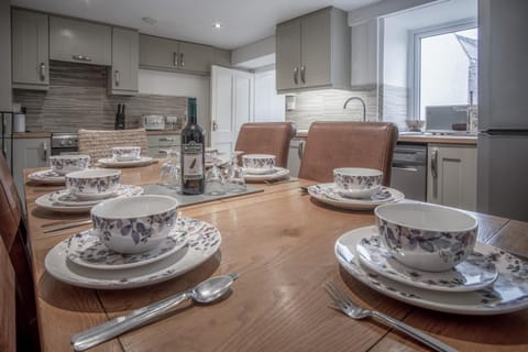 West Jordanston Farm Cottage - 4 Bed - St Florence (10578)