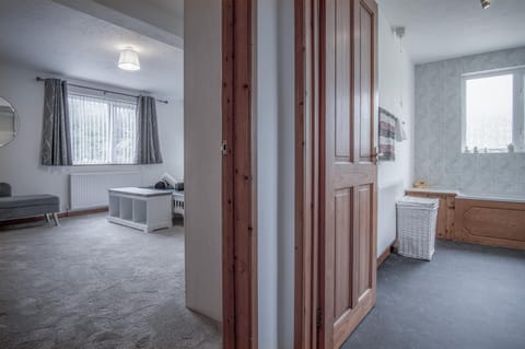 Tucking Mill - 3 Bedroom Holiday Home - Stepaside (10631)