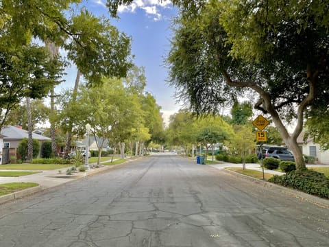 More neighborhood photos