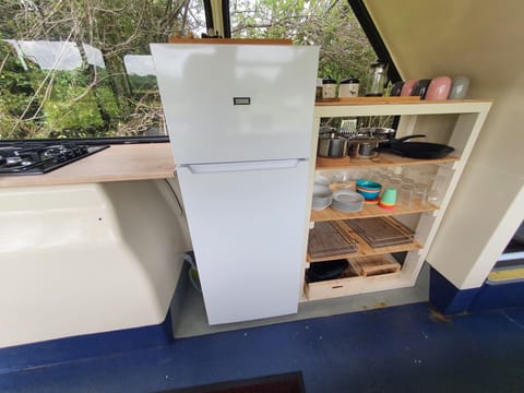 Fridge, coffee/tea maker, toaster, highchair