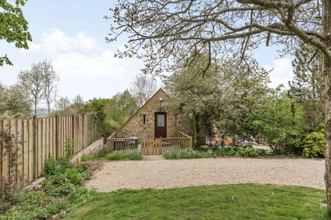 Rainbow Barns - StayCotswold