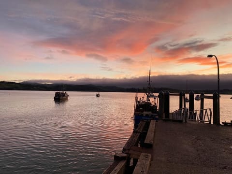 The beautiful Mangōnui - 5 min drive away