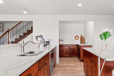 10 web or mls IMG 1579