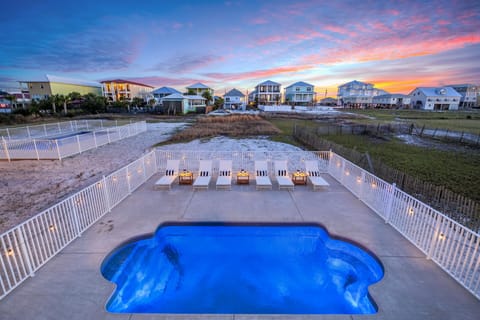 Outdoor pool, a heated pool