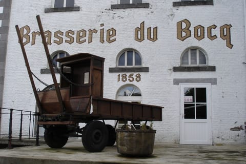 Surroundings [summer] (1-5 km)