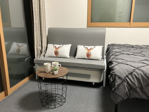 3 bedrooms, in-room safe, desk, iron/ironing board