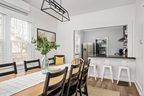 Newberg offers abundant activities such as wine tasting, live music, stand up comedy, festivals, parades, karaoke, historic tours, and more!