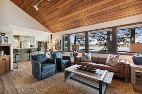 Main level living room