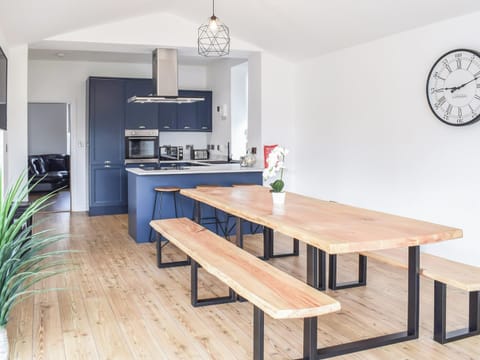 Kitchen/diner | The Wee White Cottage, Stirling
