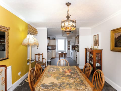 Dining Area | Galeri Harlech Townhouse, Harlech
