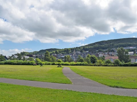 Surrounding area | 2 Mill Hall Cottages, Newburgh, near Cupar