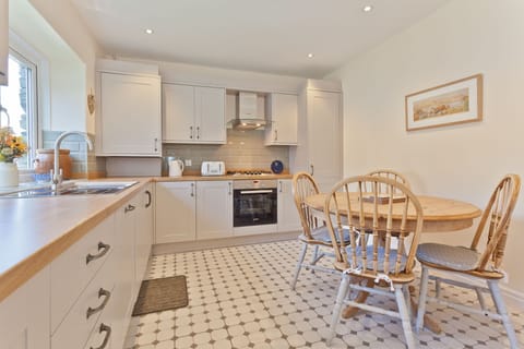 Green Croft kitchen and dining table