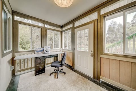 If you must work, do so here with gorgeous views in the office. If you need a quick break, you can quickly escape outside and enjoy tropical views through the private door. It also provides an additional area for sleeping