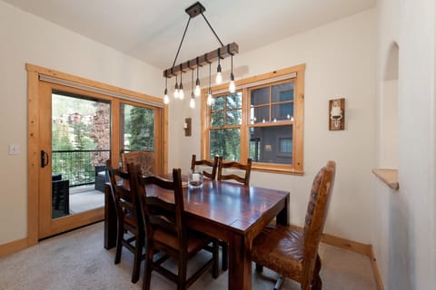 Dining Space and Deck acess